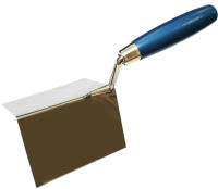 Кельма угловая ПРОФИ внешняя, 60x60x80 нержавеющая сталь, деревянная ручка фото в интернет-магазине Мегастроймаркет